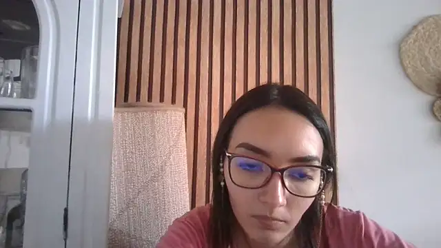 LinzyBaner online show from 02-17-25, 08:49