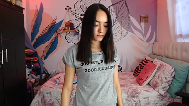 LinzyBaner online show from 01-10-25, 10:25