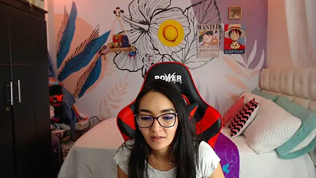 LinzyBaner online show from 02-14-25, 12:19