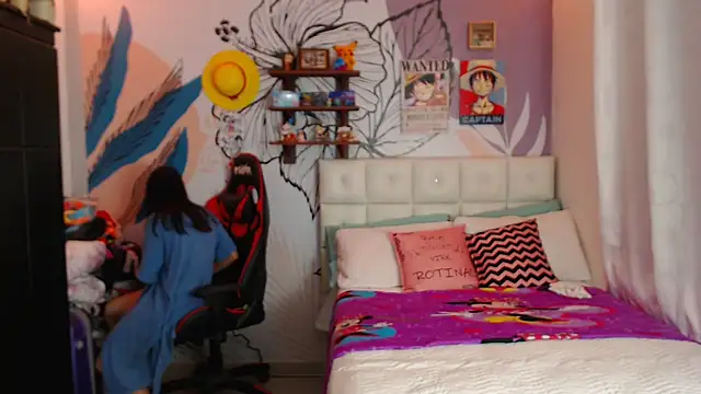 LinzyBaner online show from 02-25-25, 11:37