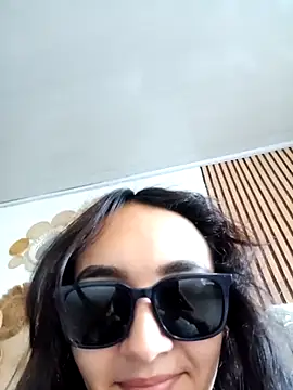 LinzyBaner online show from 09-09-25, 09:46