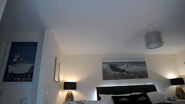 AlbanyWhite online show from 02-09-26, 06:11