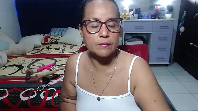 pervert mommy  online show from 04-30-26, 09:38
