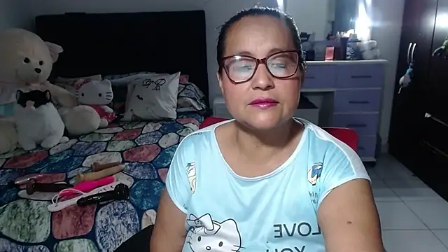 pervert mommy  online show from 01-12-26, 10:55