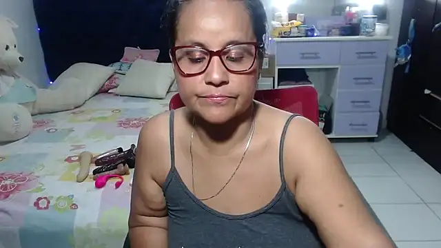 pervert mommy  online show from 04-23-26, 09:27