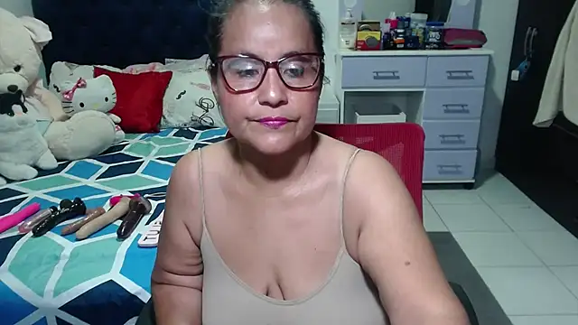 pervert mommy  online show from 10-07-25, 10:49