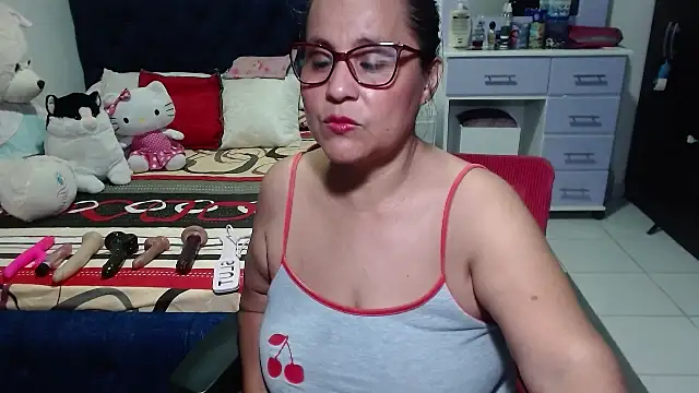 pervert mommy  online show from 09-23-25, 09:38
