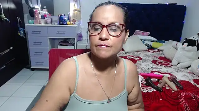 pervert mommy  online show from 05-26-26, 10:35