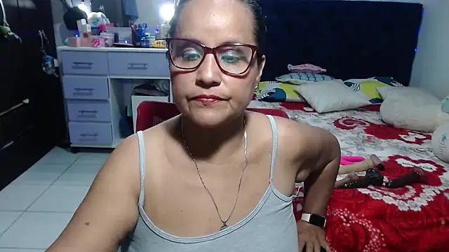 pervert mommy  online show from 05-27-26, 10:55