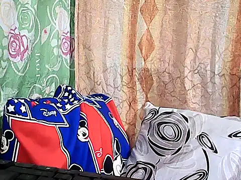 hotwetgran online show from 11-21-25, 11:48