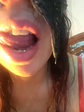 LAURAFOCOSA online show from 03-31-26, 10:01