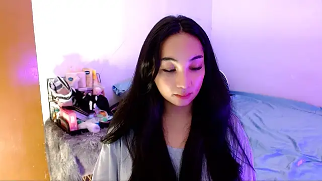 SweetLilly 18 online show from 11-15-25, 01:53