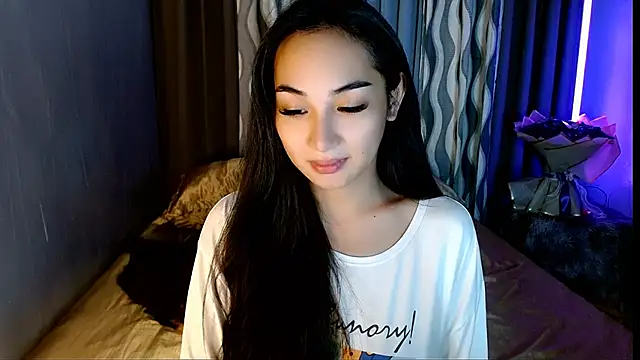 SweetLilly 18 online show from 05-06-26, 03:21