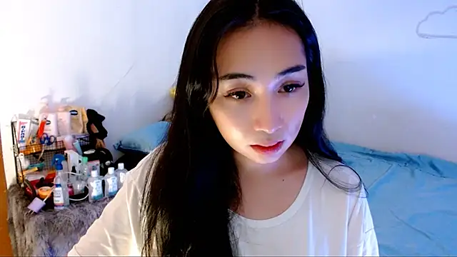 SweetLilly 18 online show from 11-09-25, 05:33