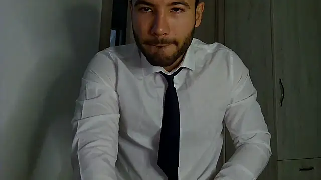 Justynn1 online show from 09-26-25, 05:03