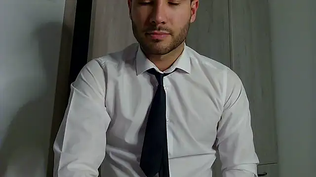 Justynn1 online show from 02-28-25, 02:31