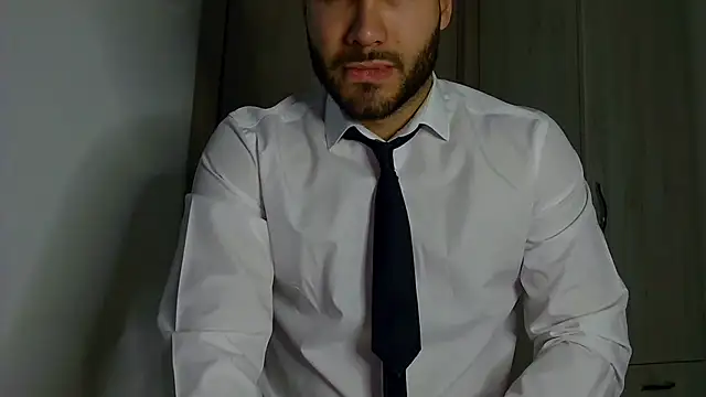 Justynn1 online show from 10-29-25, 09:47