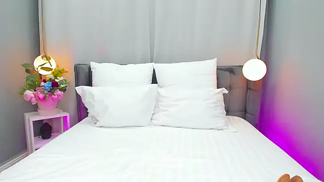 EmillyBronte online show from 03-17-25, 08:09