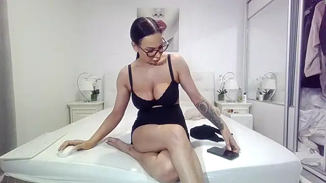 alisonya1 online show from 02-10-26, 05:39