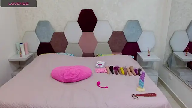 angel blue online show from 09-28-25, 02:57