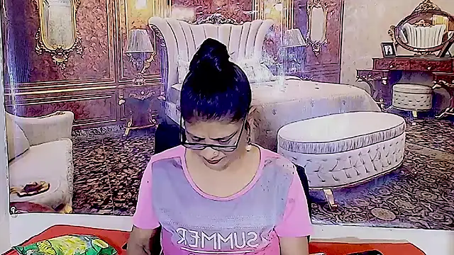 IndianAllure online show from 02-26-26, 05:40