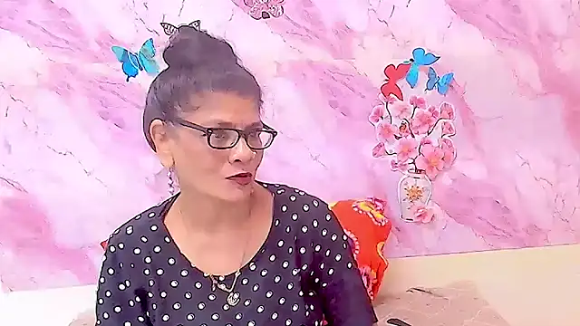 IndianAllure online show from 11-29-25, 05:18