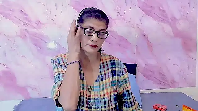 IndianAllure online show from 10-10-25, 05:41