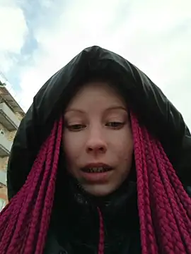 Frost foxy online show from 04-11-26, 10:19