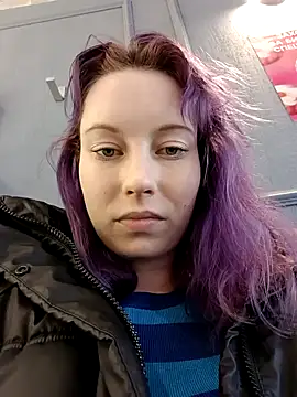 Frost foxy online show from 02-24-25, 10:37