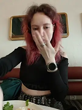 Frost foxy online show from 04-10-26, 02:29