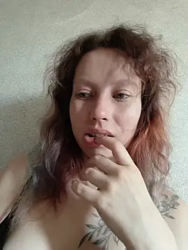 Frost foxy online show from 05-28-26, 04:20