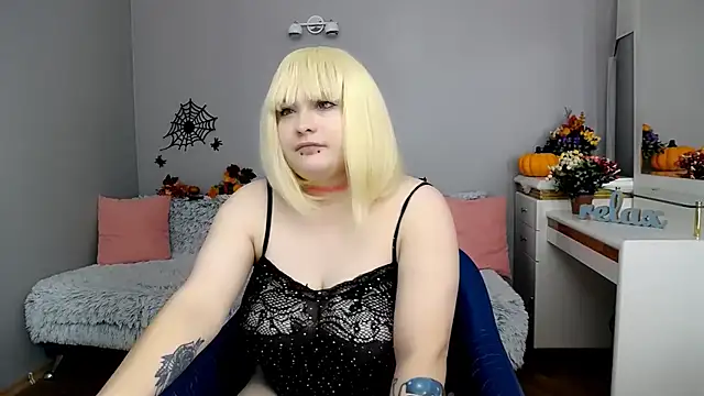 Estheri online show from 11-03-25, 07:24