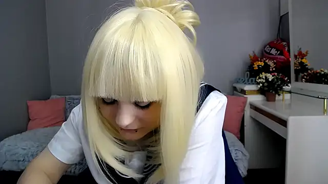 Estheri online show from 02-18-26, 07:17