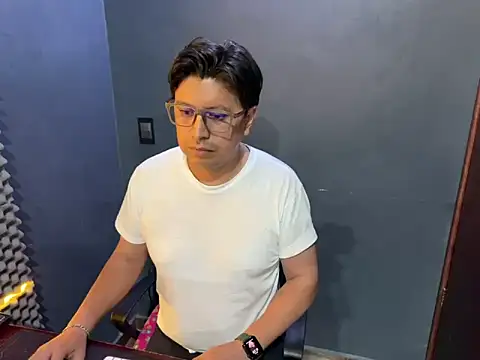 TheSantis online show from 03-14-25, 02:31