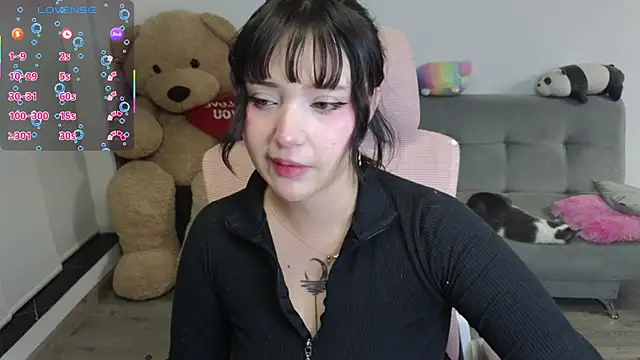 Snapshot of KuroChan420 chatting on 07-08-26, 02:35 KuroChan420 online show from 07-08-26, 02:35