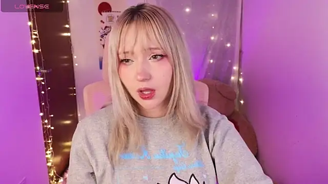 Snapshot of KuroChan420 chatting on 01-16-26, 03:43 KuroChan420 online show from 01-16-26, 03:43