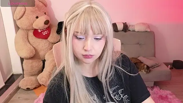 KuroChan420 online show from 04-23-26, 03:57