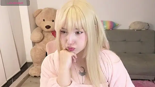 KuroChan420 online show from 06-04-26, 04:06