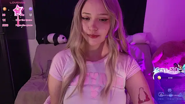 KuroChan420 online show from 03-19-25, 02:48