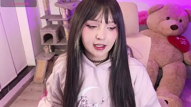 Snapshot of KuroChan420 chatting on 02-19-26, 03:25 KuroChan420 online show from 02-19-26, 03:25