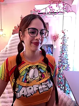 Zoe Bae online show from 12-13-25, 11:22