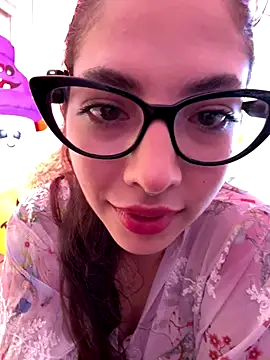 Zoe Bae online show from 10-25-25, 10:43