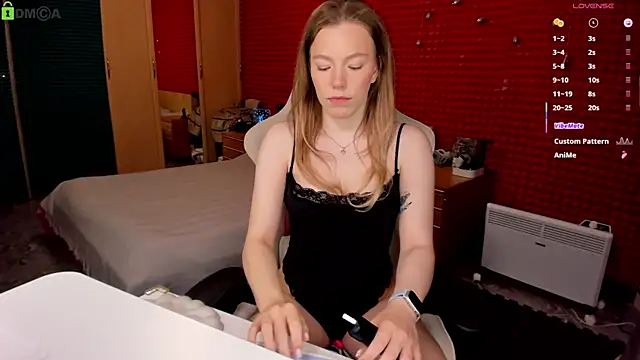 KinsleyHottie online show from 05-17-26, 08:53