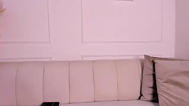 Emma jonness online show from 02-05-25, 08:35