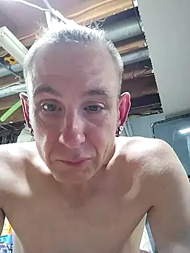 Snapshot of jjdirty6996 chatting on 09-14-25, 10:04 jjdirty6996 online show from 09-14-25, 10:04