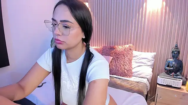 AMELIE xx online show from 09-17-25, 12:18