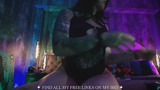 Charlotte Germanotta  online show from 02-12-26, 06:29