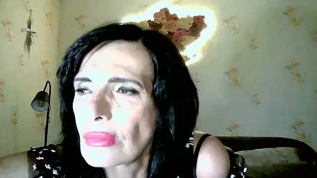 Snapshot of DreamMarianna chatting on 07-11-26, 09:59 DreamMarianna online show from 07-11-26, 09:59