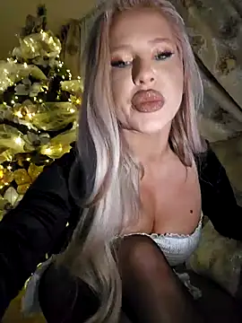 AlmaGraceX online show from 12-31-24, 04:16