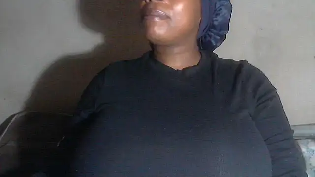 Choco-Coco10 online show from 10-15-25, 05:39